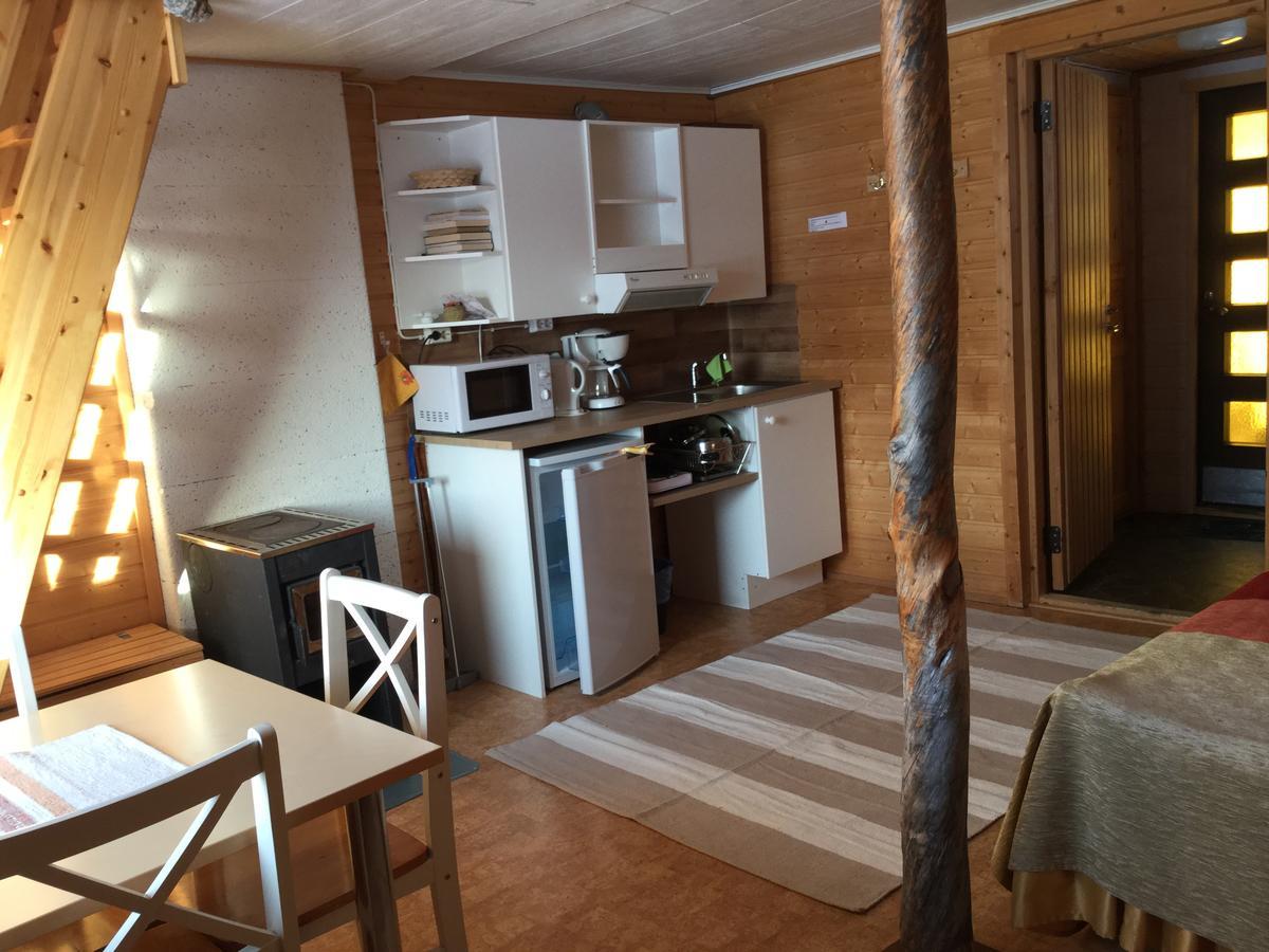Kelotin Rantamajat Hotel Leppäjärvi Exterior foto